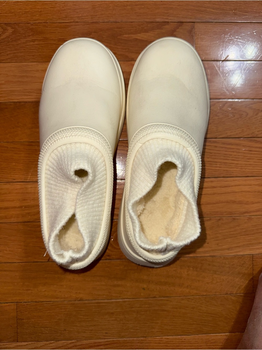 Cream Slip-On Faux Fur Lined Clogs